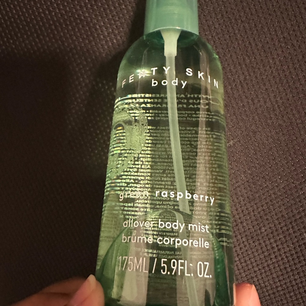 Fenty Beauty Green Raspberry - Picture 6 of 6